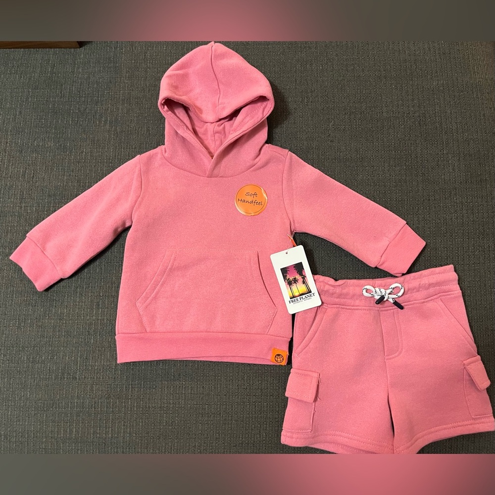 New Free Planet Baby Boy 2-piece Set Size 12 Months
